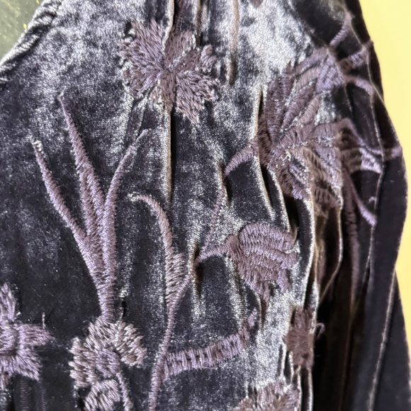 Johnny Was velvet/velour tunic top XL purple - Picture 4 of 10